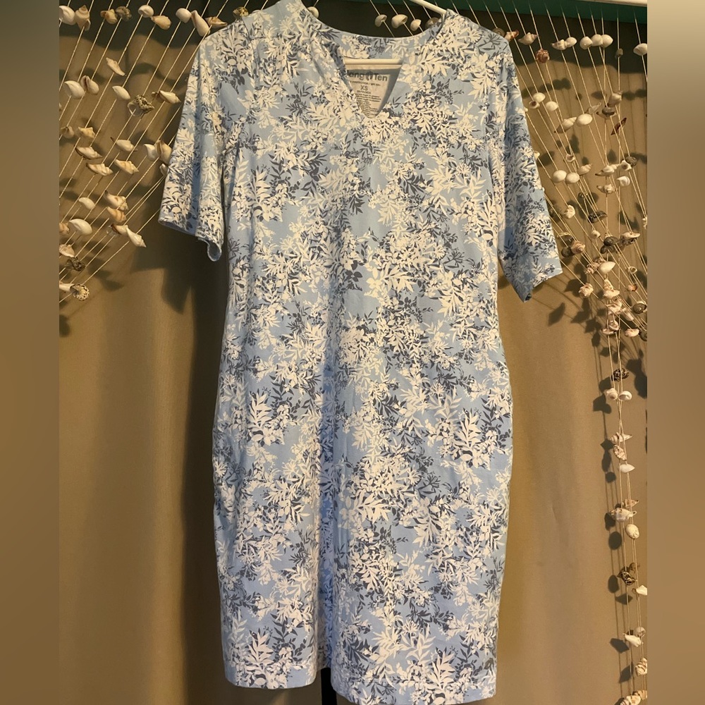 Hang ten dress